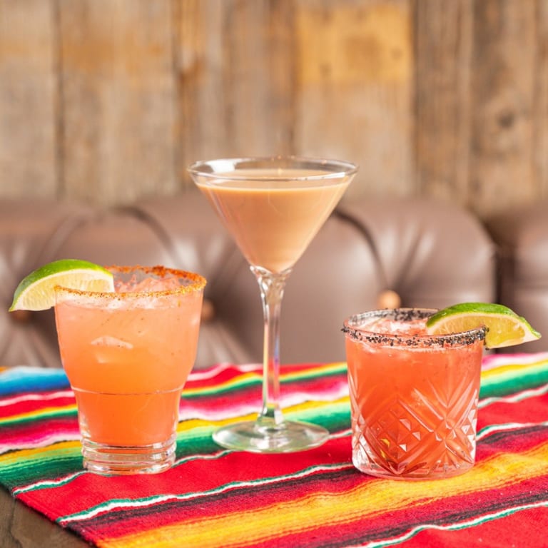 Signature Dishes & Cocktails