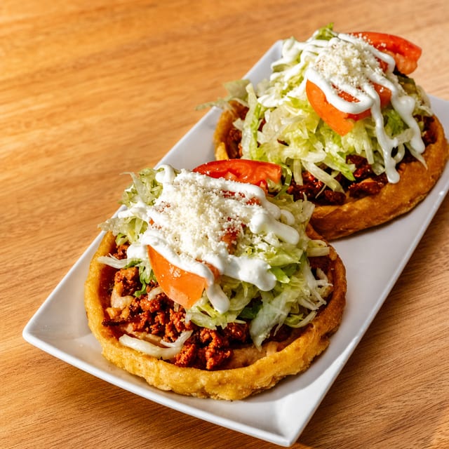 Sopes.