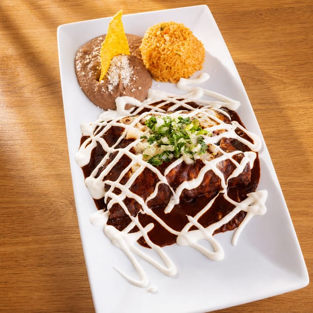 Mole con Pollo.